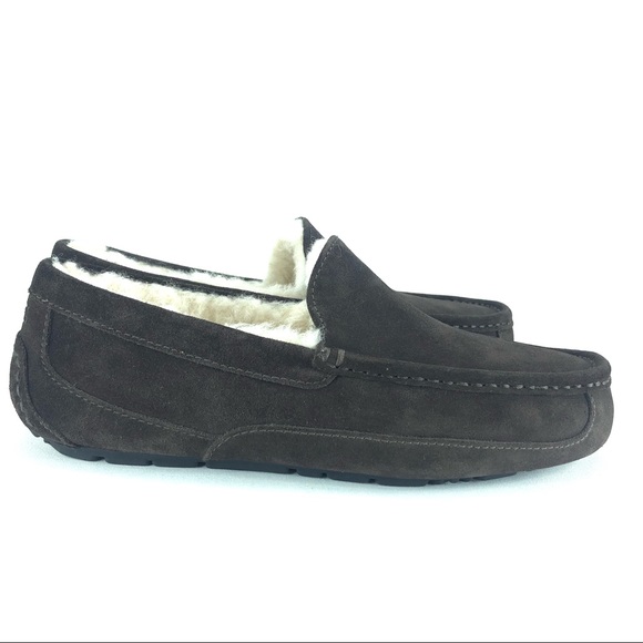 Like New Ascot Slippers - Picture 5 of 14